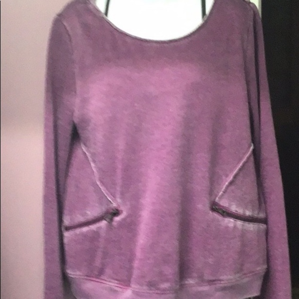 Andrew Marc performance sweatshirt